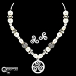 Pewter Celtic "Triskeles and Pearls" Necklace & Earrings Set (#JPEW5812SET)
